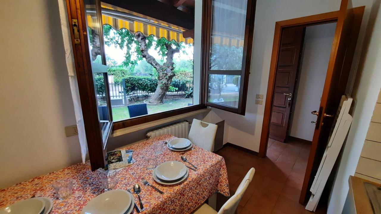 Elisa Holidays Apartments Puegnago del Garda Esterno foto