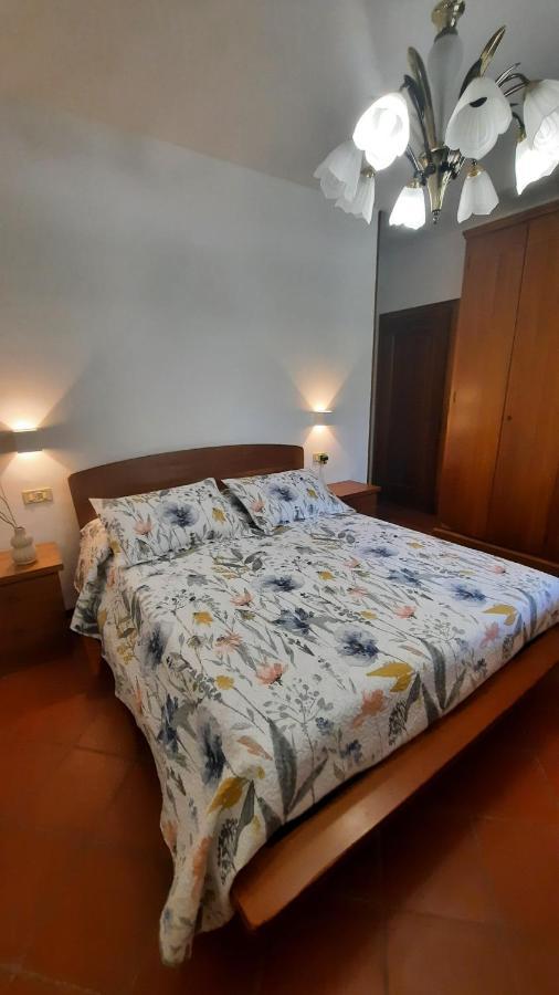 Elisa Holidays Apartments Puegnago del Garda Esterno foto