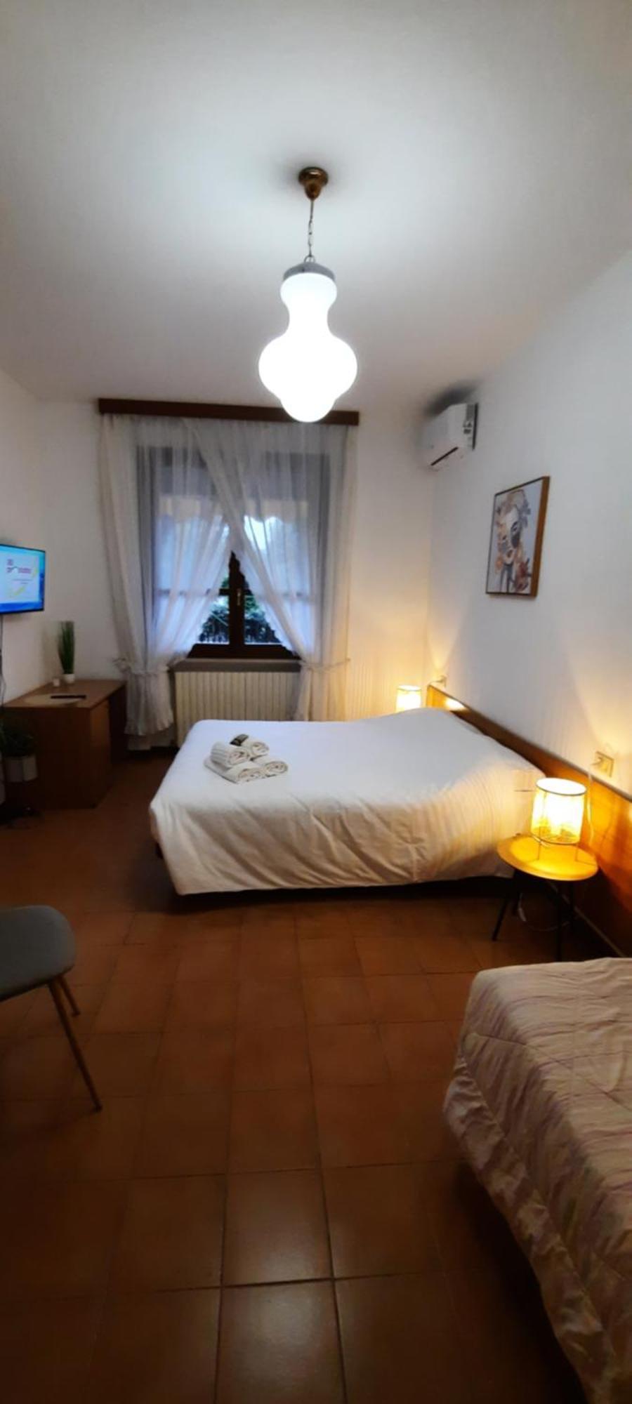 Elisa Holidays Apartments Puegnago del Garda Esterno foto