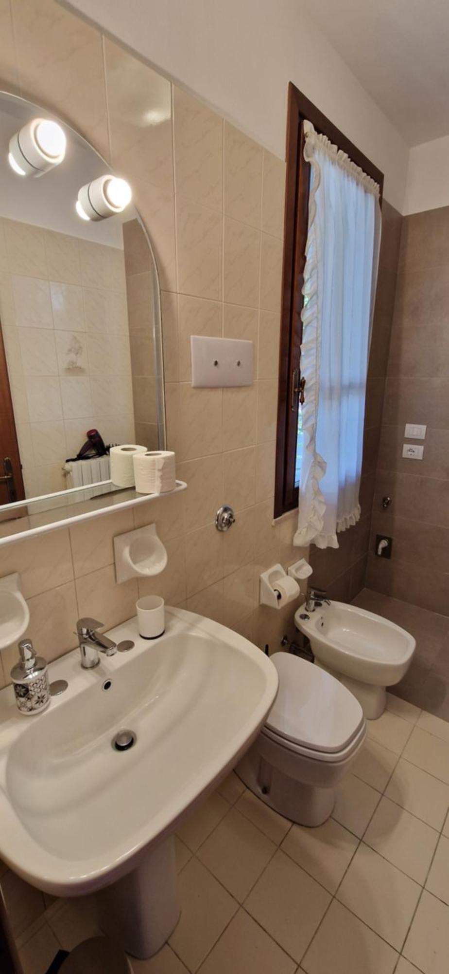 Elisa Holidays Apartments Puegnago del Garda Esterno foto