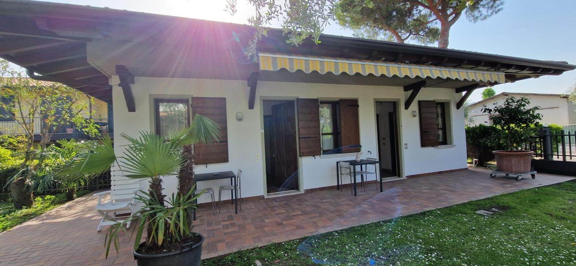 Elisa Holidays Apartments Puegnago del Garda Esterno foto