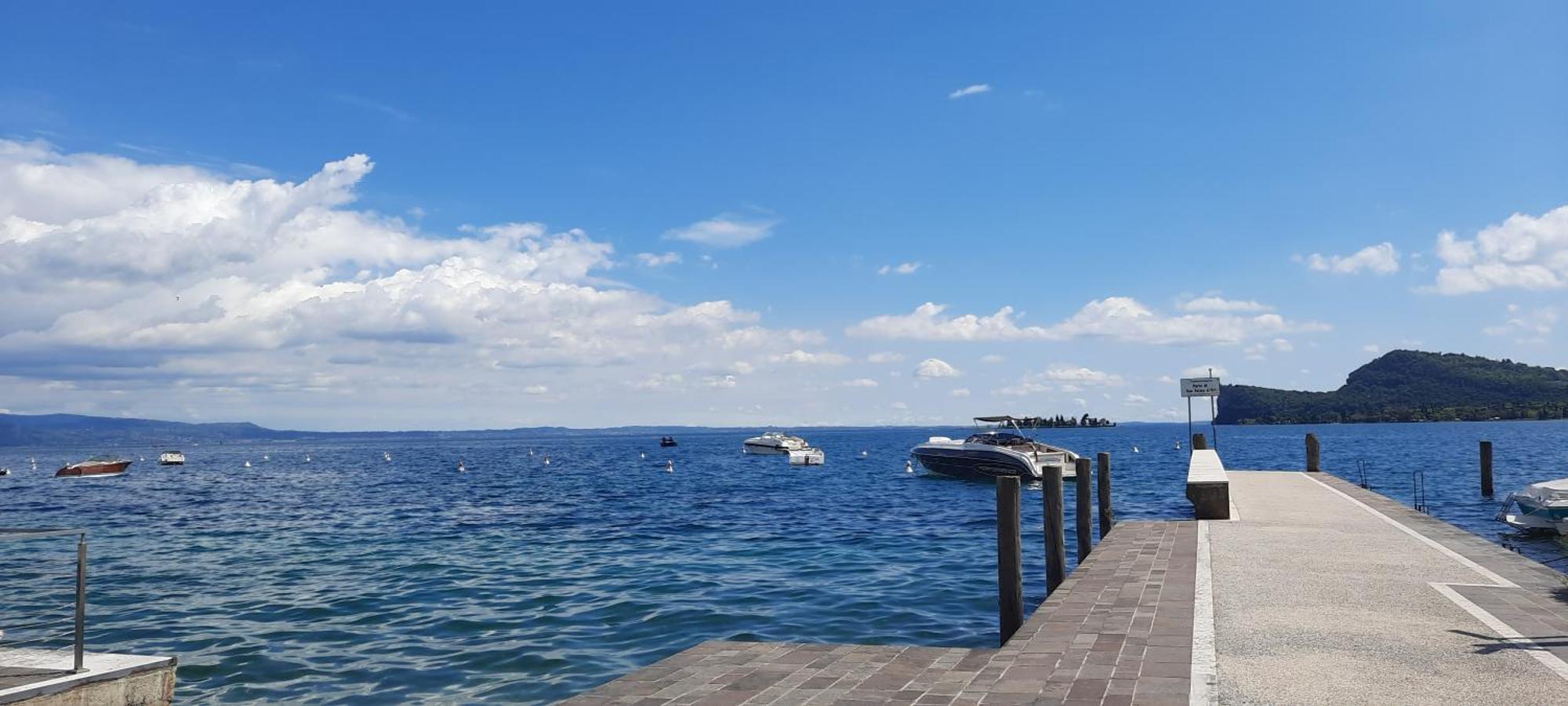 Elisa Holidays Apartments Puegnago del Garda Esterno foto